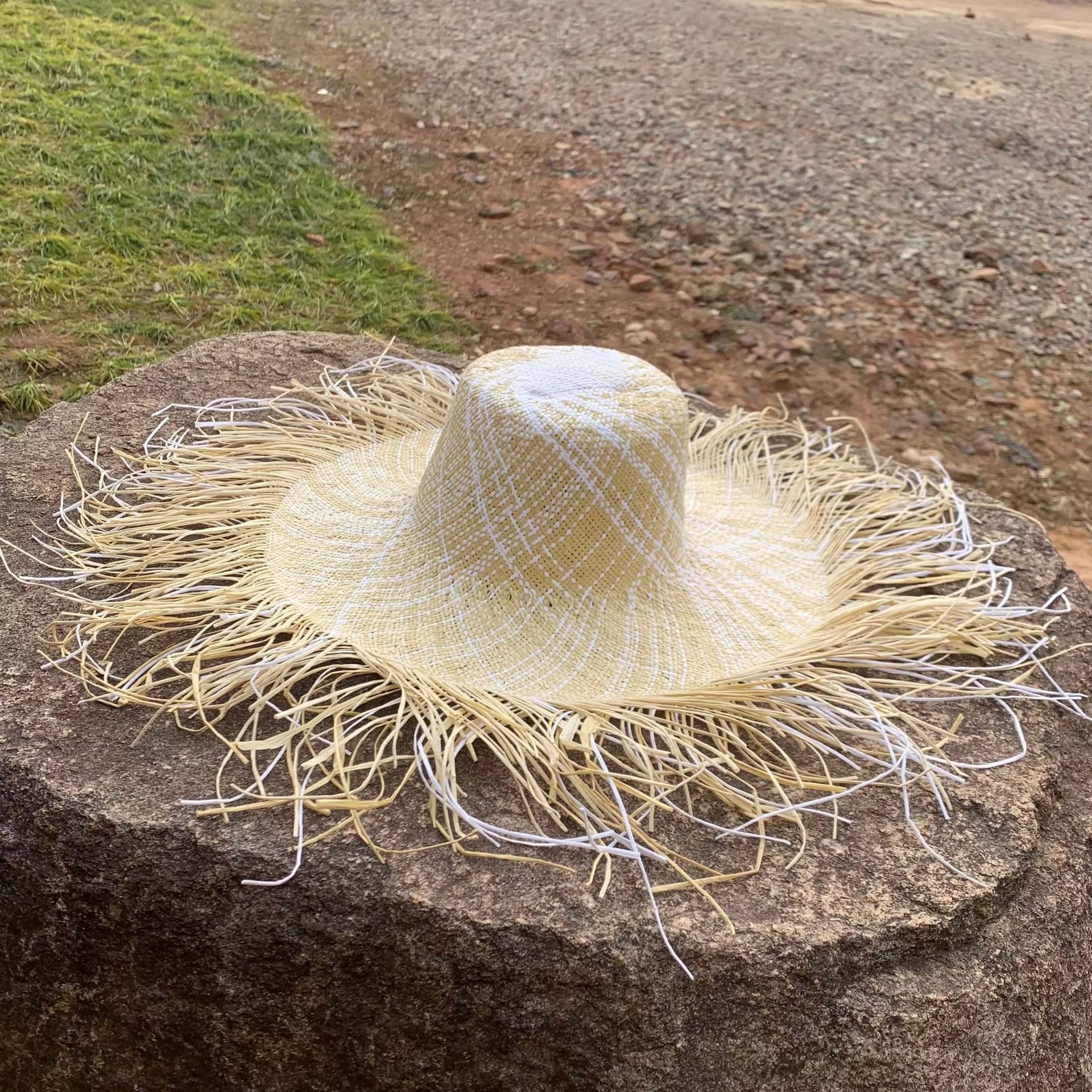 Big Brim Beach Hat for Women Summer Seaside Raffia Straw Hat Travel Vacation Visor Sun Hat Women'S Hat with Colored Raw Edges
